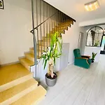 Maison Rosy