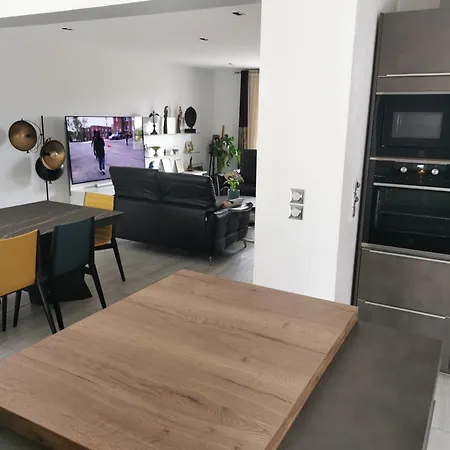 Вилла Maison Rosy *